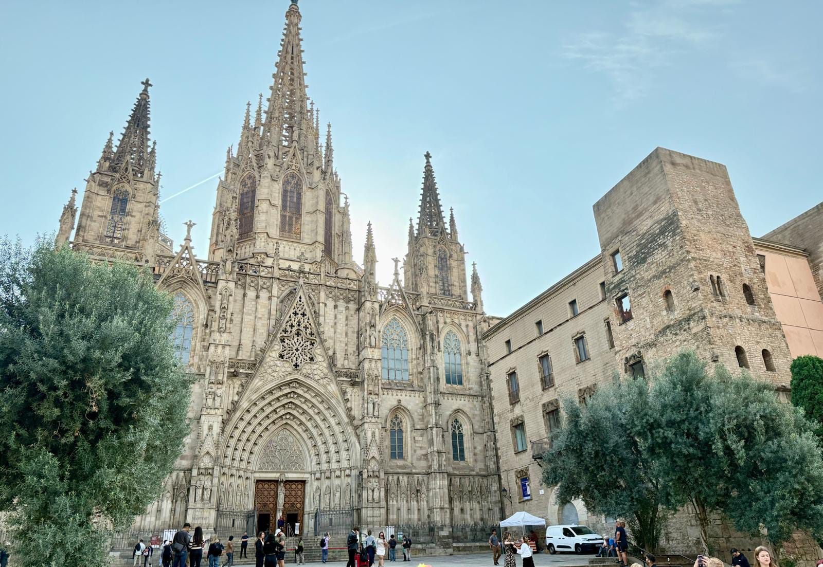 cathedral-el gotic-barcelona-harper